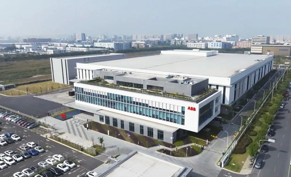 占地67000平方米，ABB機器人超級工廠落地上海